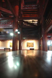 畫廊的堅(jiān)持