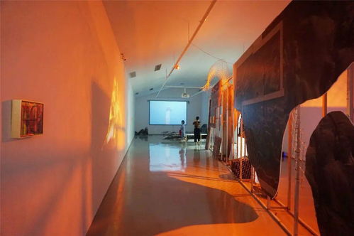 n種拍照姿勢,刷遍畫廊周北京所有藝術展