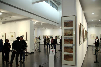 “戲水舞彩”--張曦水彩畫個展在蘇州高新區國畫院開幕