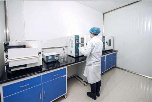 垃圾食品,5毛錢一包,年產值500億,這個農民火了