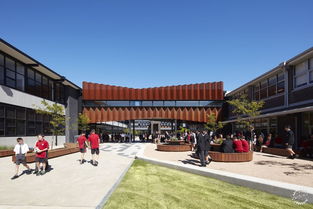 天橋畫廊 文化建筑的藝術交融